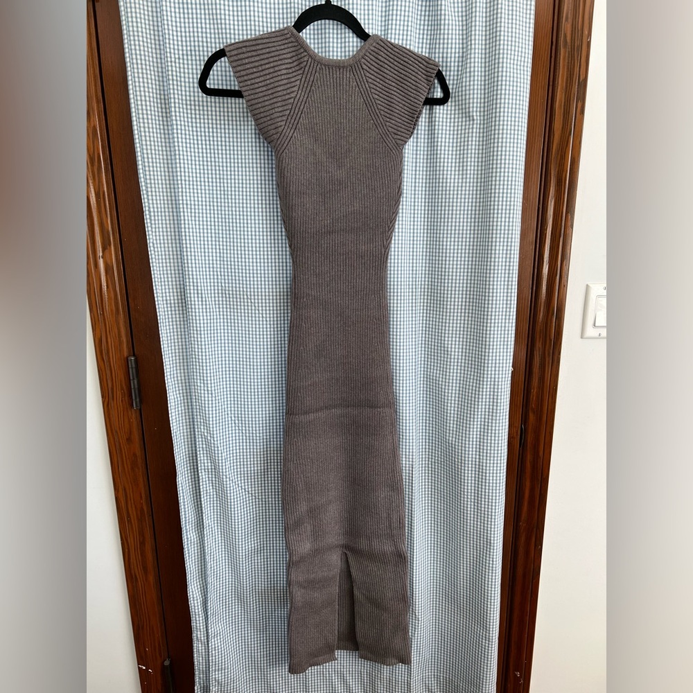 Forever 21 Gray Midi Dress - Picture 3 of 3